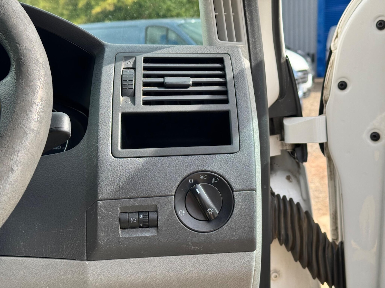 Used Volkswagen Transporter 2013 for sale - 76800947: Photo 17