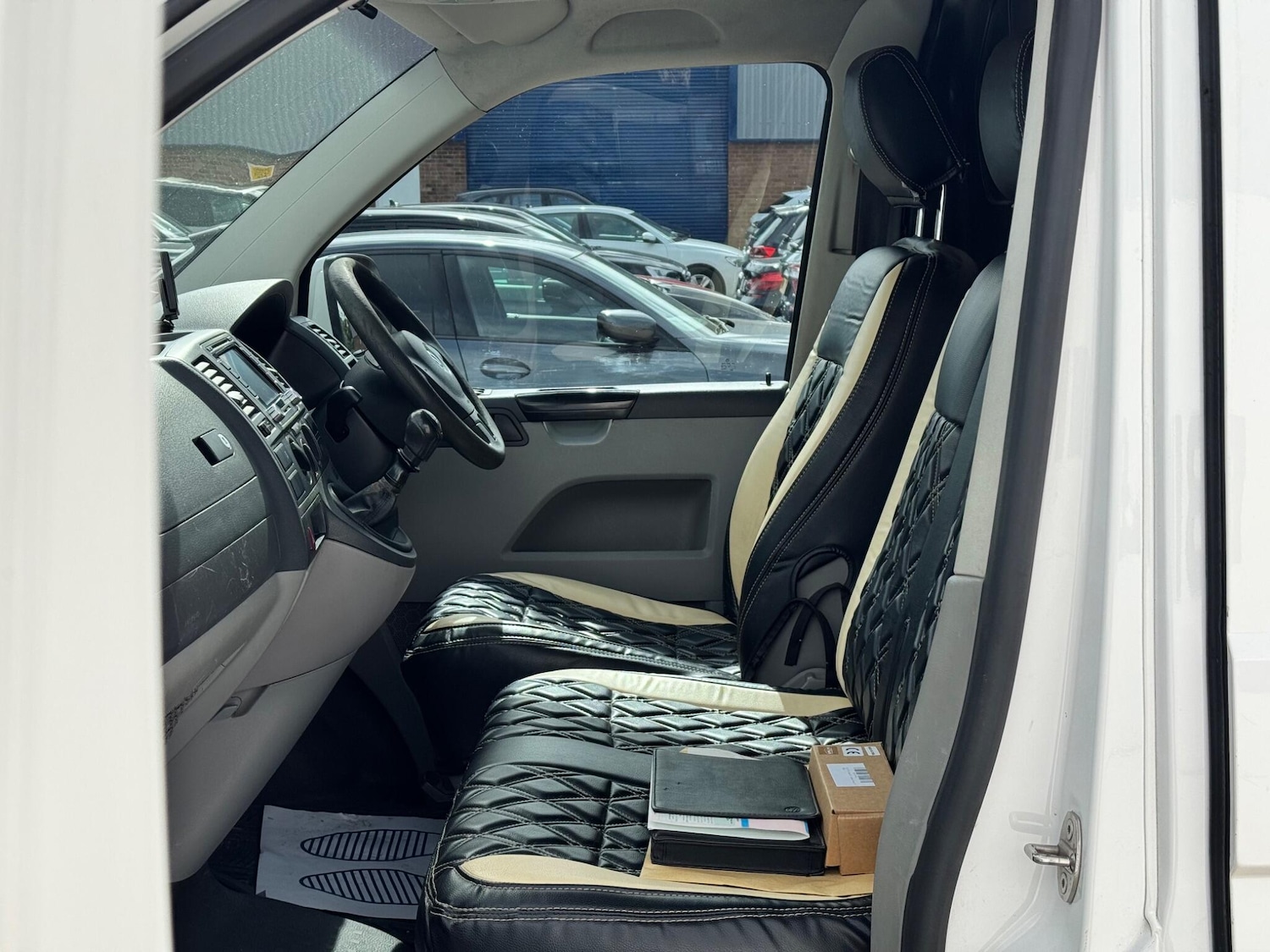 Used Volkswagen Transporter 2013 for sale - 76800947: Photo 23