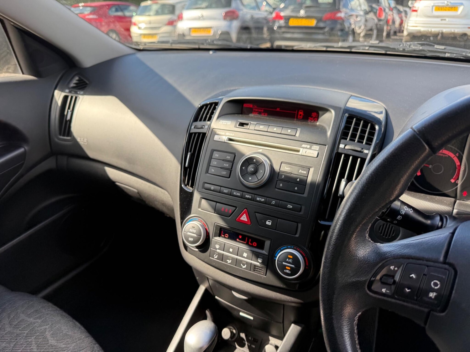 Used Kia Ceed 2010 for sale - 76512233: Photo 4