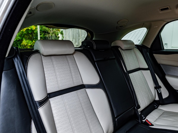 Used Land Rover Range Rover Velar 2018 for sale - 76306700: Photo 25