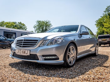 Used Mercedes-Benz E Class 2013 for sale - 79181799: Photo