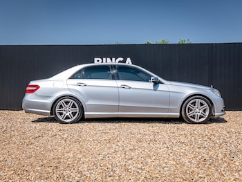 Used Mercedes-Benz E Class 2013 for sale - 79181799: Photo
