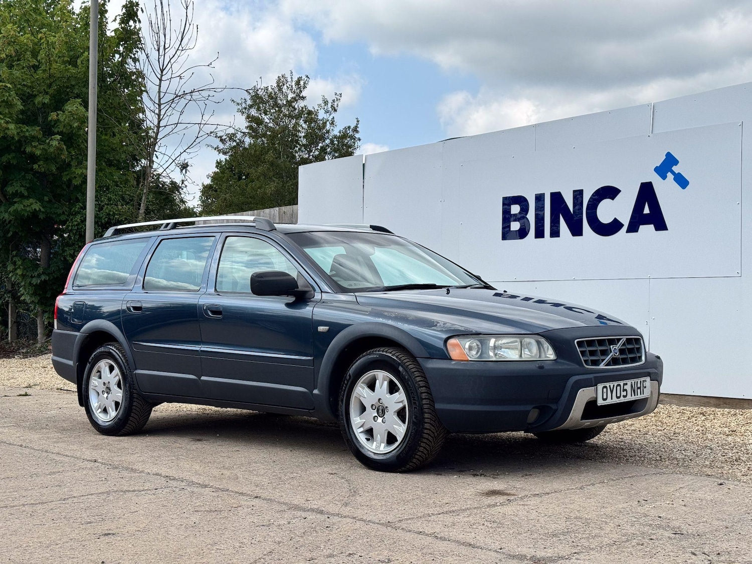 Used Volvo XC70 2005 for sale - 76122379: Photo 1