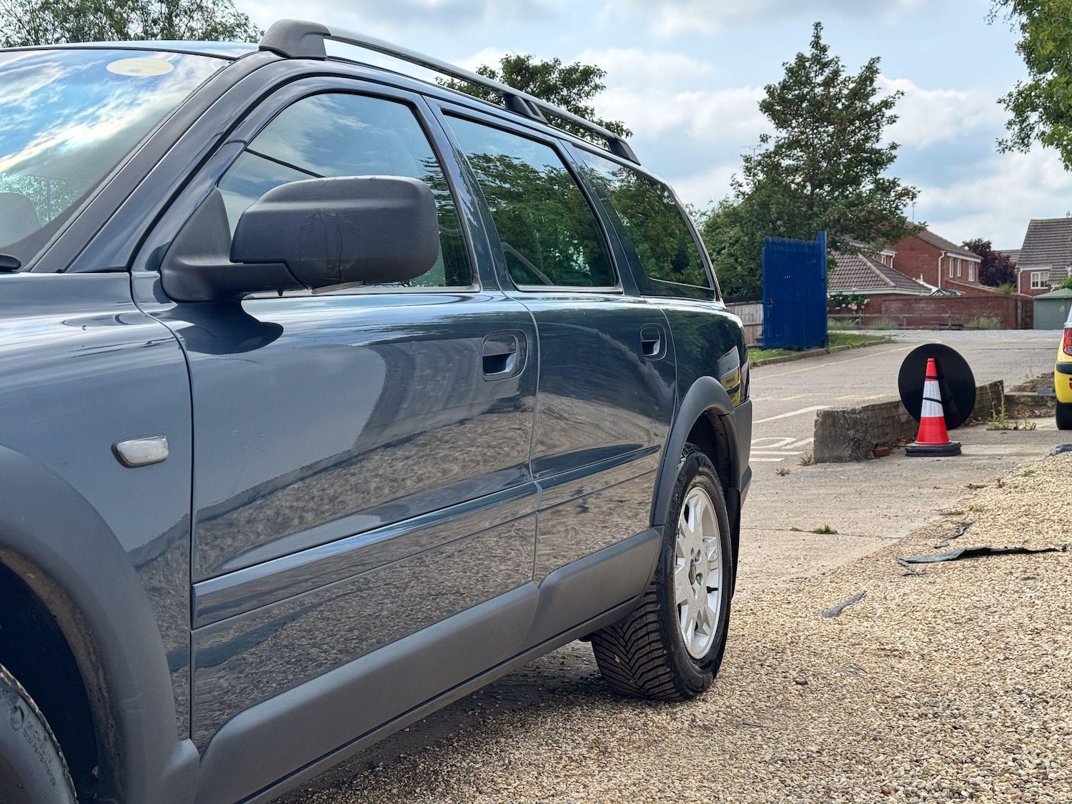Used Volvo XC70 2005 for sale - 76122379: Photo 11