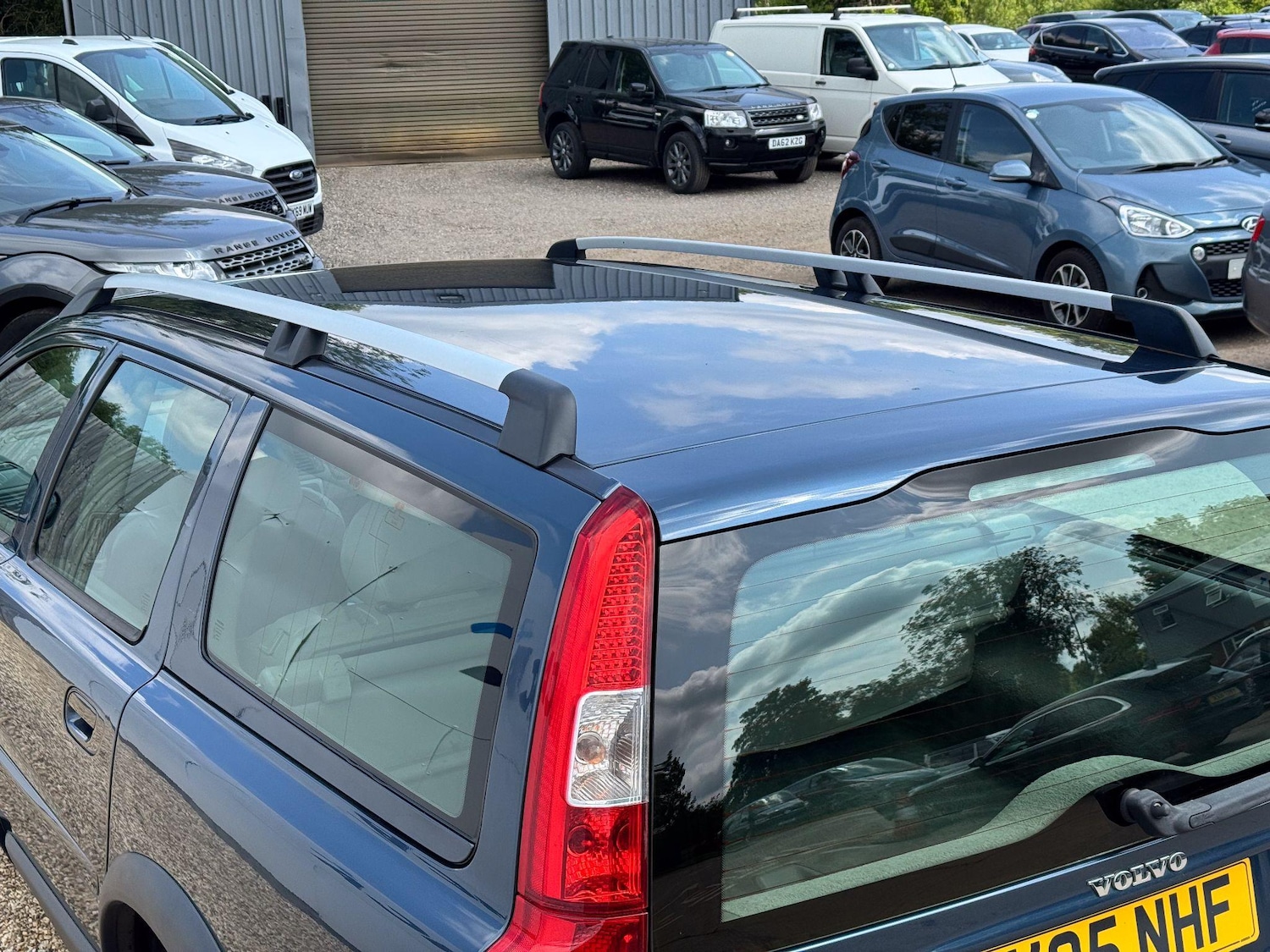 Used Volvo XC70 2005 for sale - 76122379: Photo 15