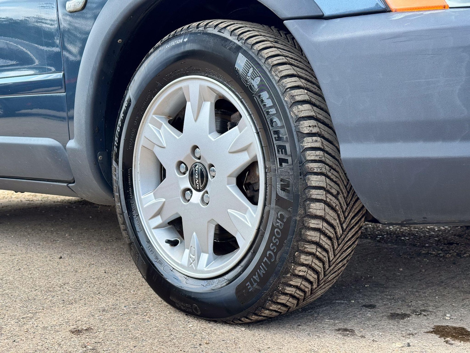 Used Volvo XC70 2005 for sale - 76122379: Photo 4