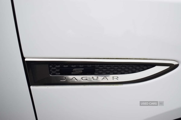 Used Jaguar E-Pace 2019 for sale - 75187759: Photo 3
