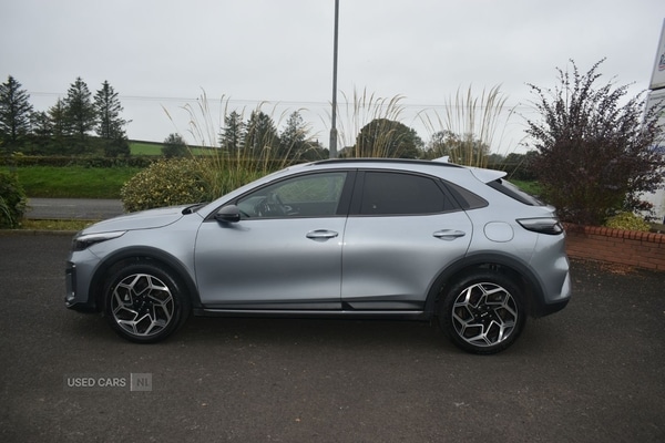 Used Kia XCeed 2023 for sale - 76458200: Photo 2