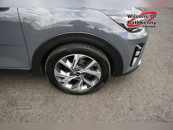 Used Kia Stonic 2023 for sale - 79541153: Photo