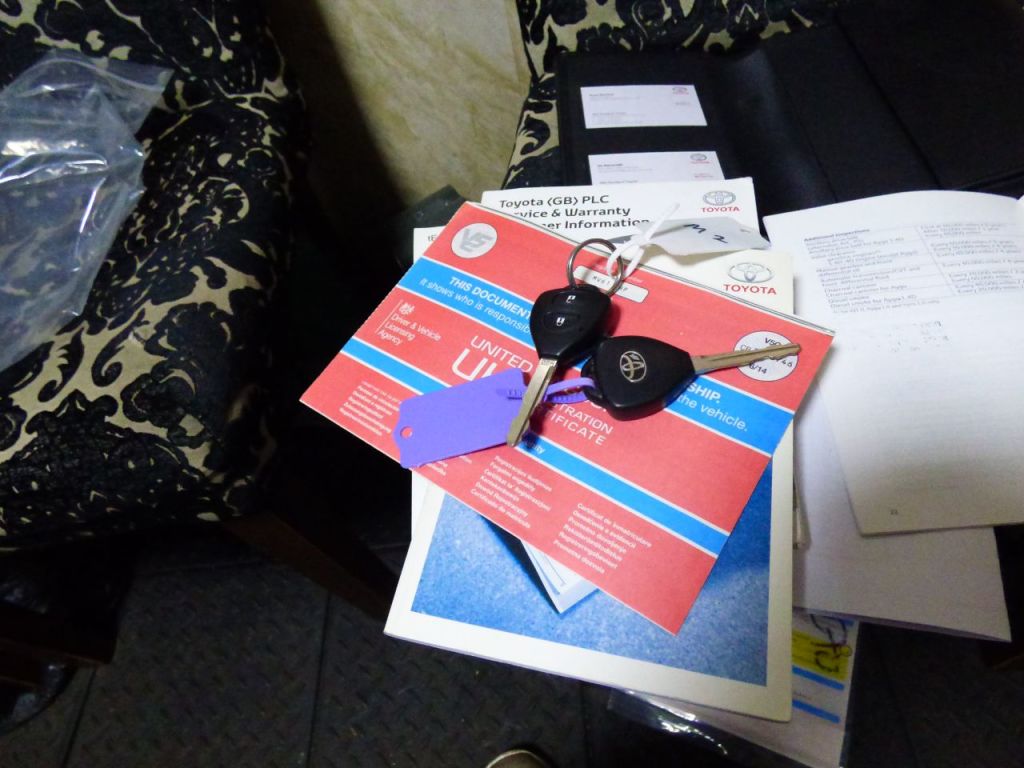 Used Toyota Yaris 2011 for sale - 76131976: Photo 18