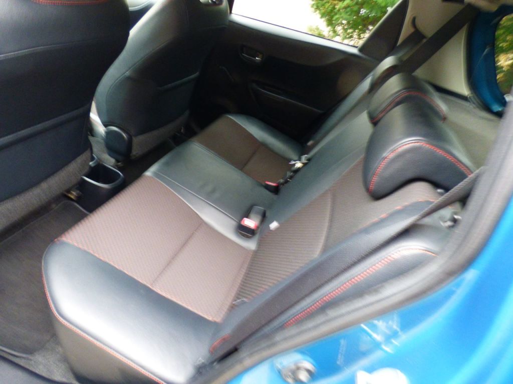 Used Toyota Yaris 2011 for sale - 76131976: Photo 26