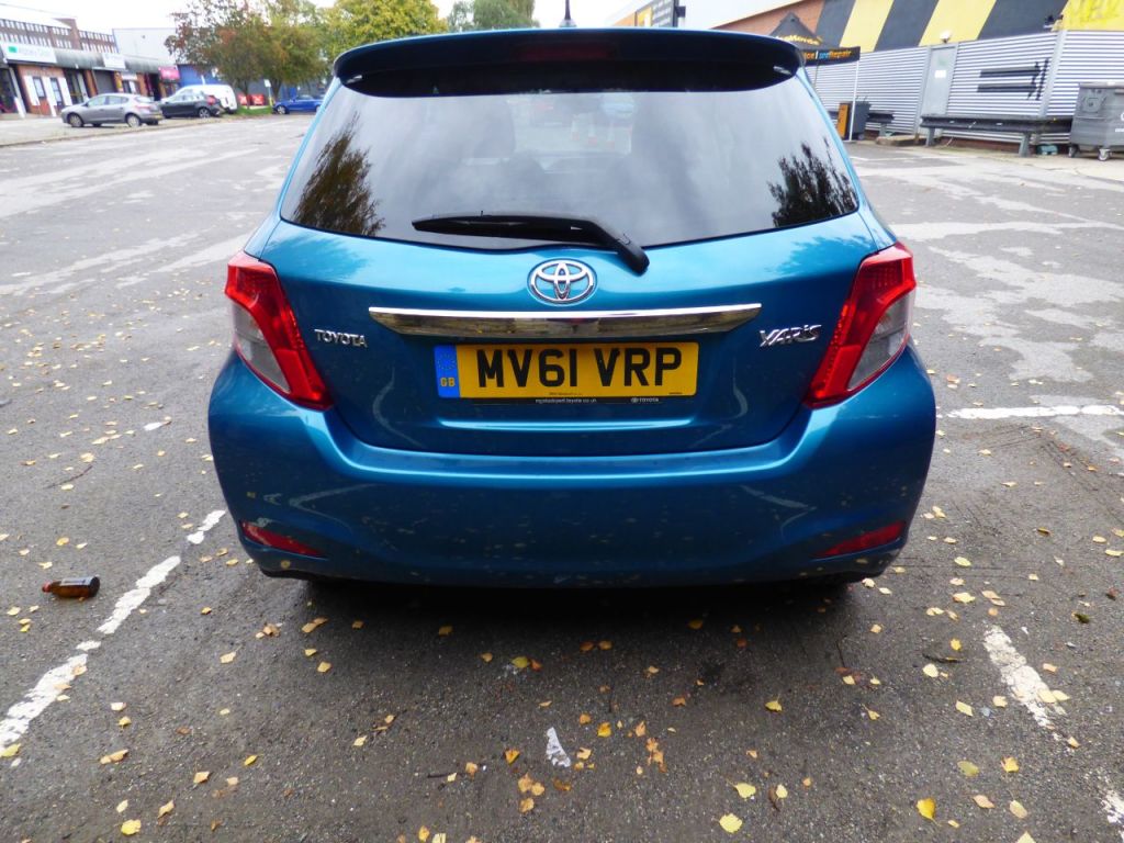 Used Toyota Yaris 2011 for sale - 76131976: Photo 7