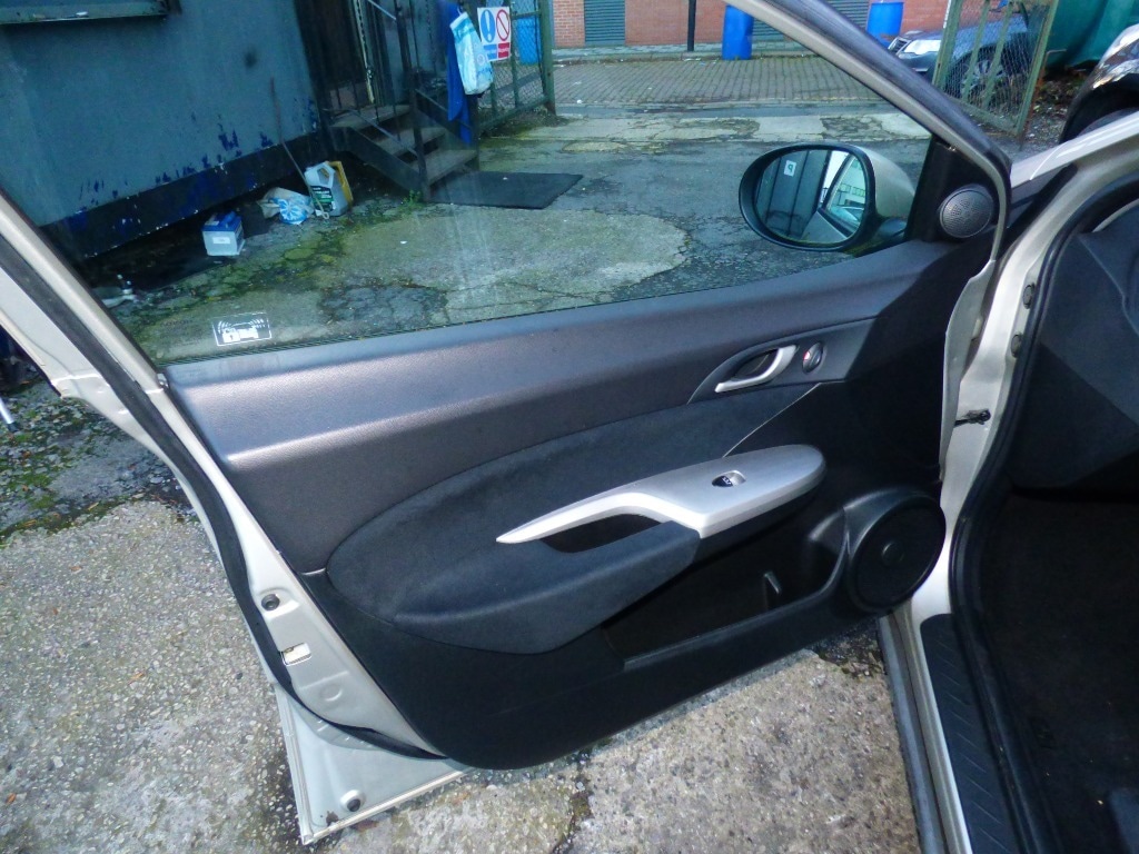 Used Honda Civic 2008 for sale - 76569347: Photo 17