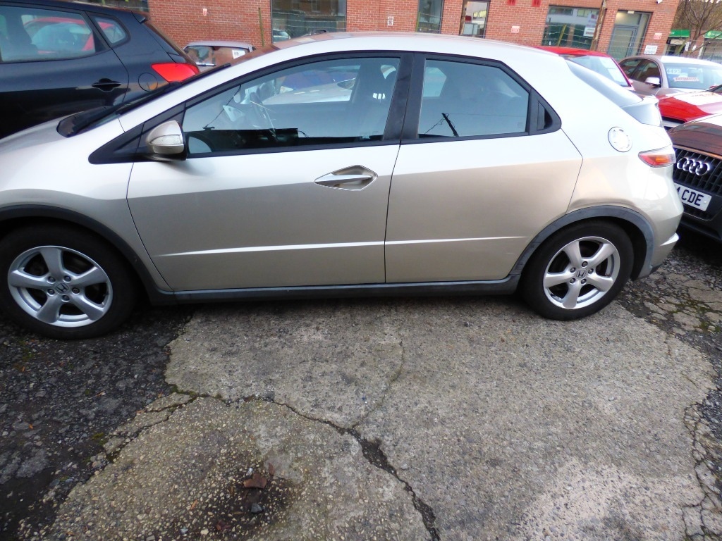 Used Honda Civic 2008 for sale - 76569347: Photo 3