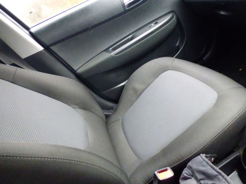 Used Hyundai i20 2013 for sale - 76508800: Photo 13