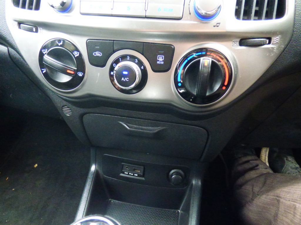 Used Hyundai i20 2013 for sale - 76508800: Photo 16