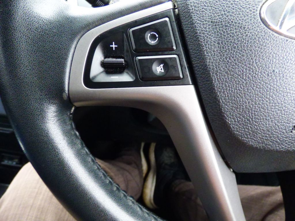 Used Hyundai i20 2013 for sale - 76508800: Photo 20