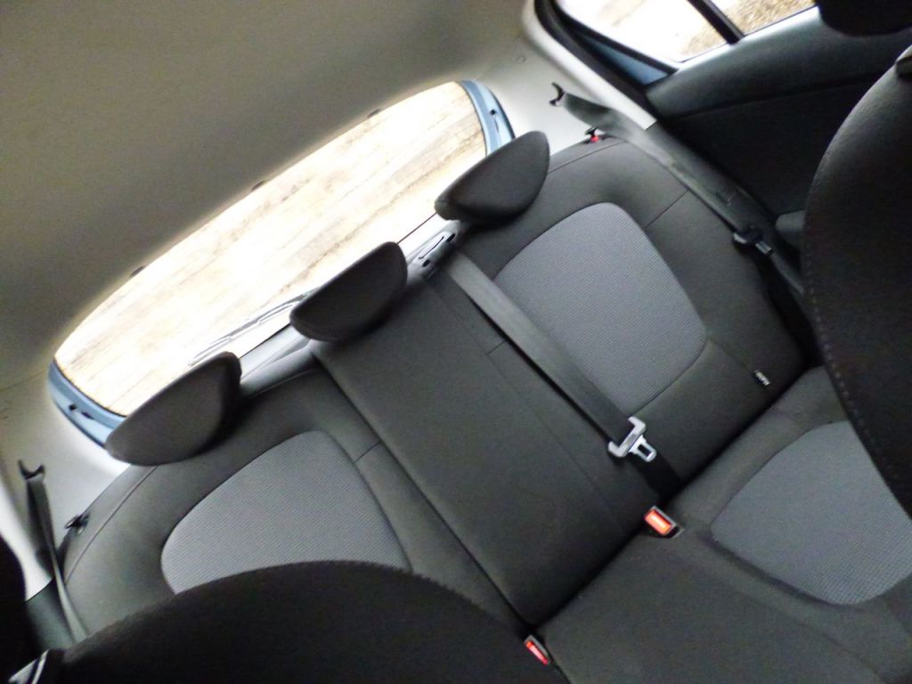 Used Hyundai i20 2013 for sale - 76508800: Photo 21