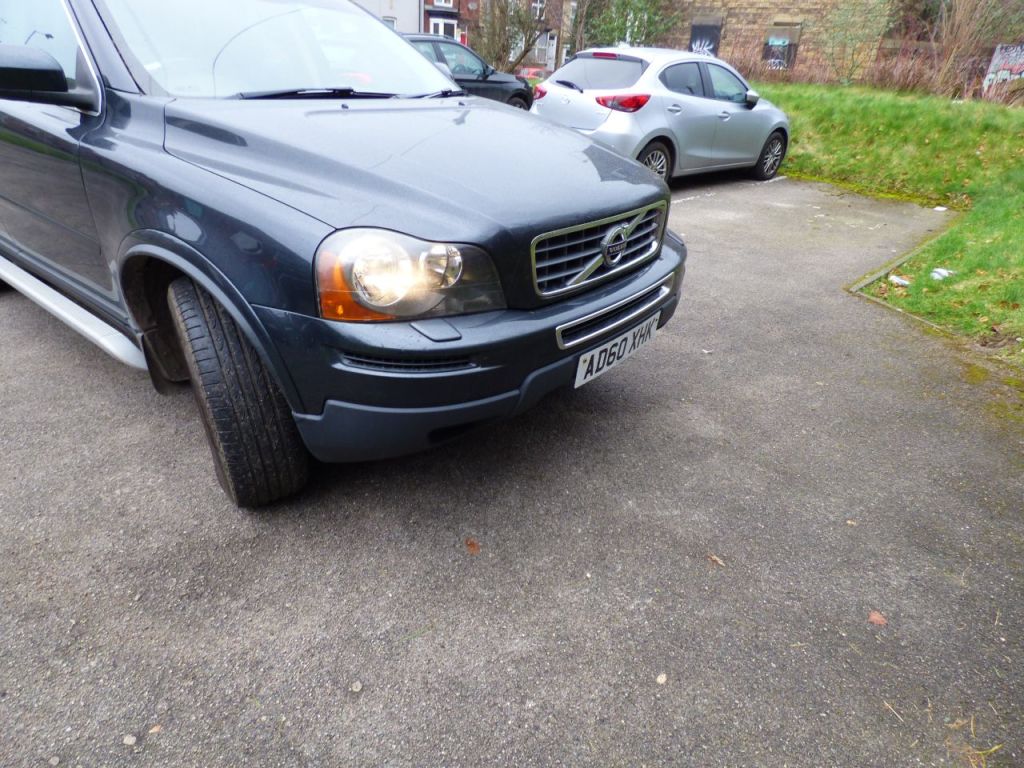 Used Volvo XC90 2010 for sale - 77679917: Photo 2