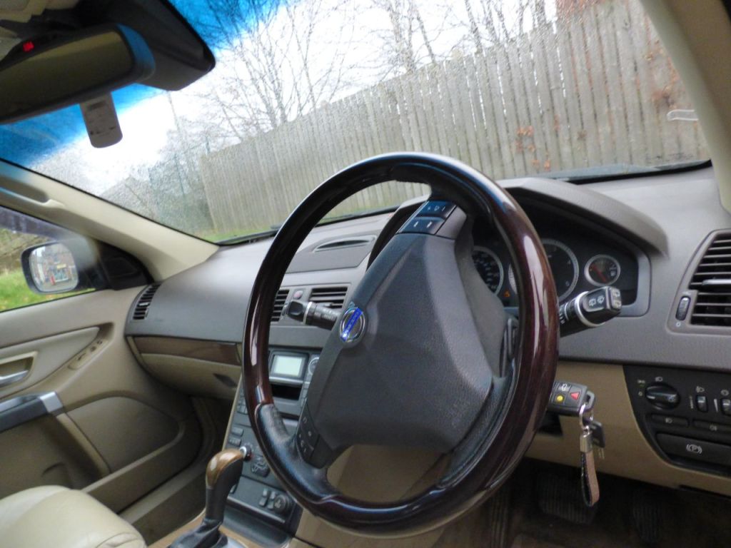 Used Volvo XC90 2010 for sale - 77679917: Photo 38