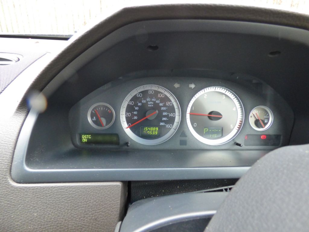 Used Volvo XC90 2010 for sale - 77679917: Photo 40