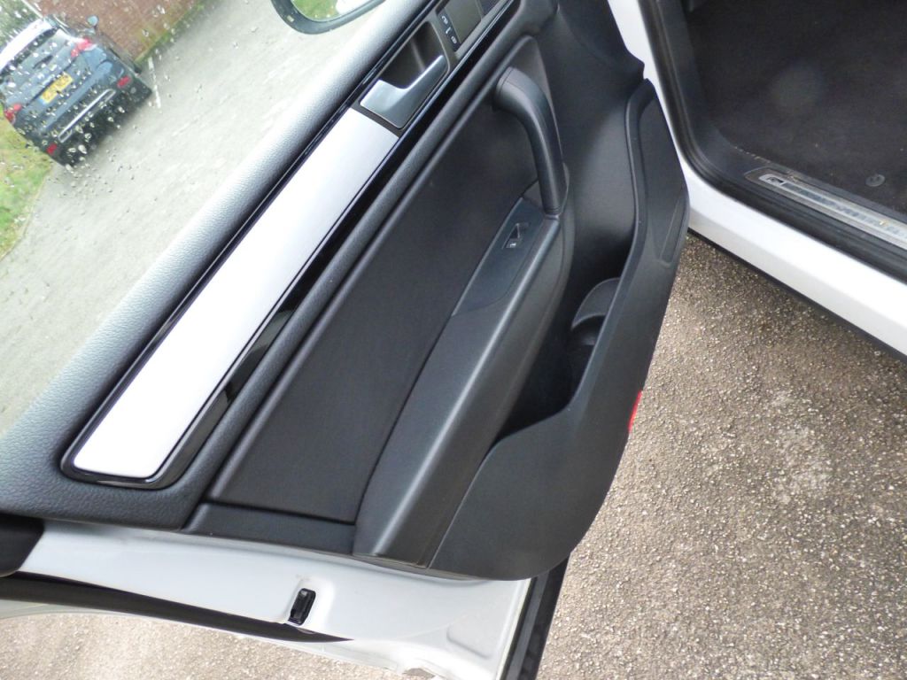 Used Volkswagen Touareg 2013 for sale - 77631489: Photo 17