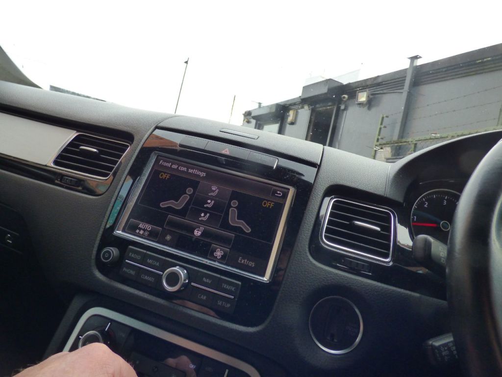 Used Volkswagen Touareg 2013 for sale - 77631489: Photo 30