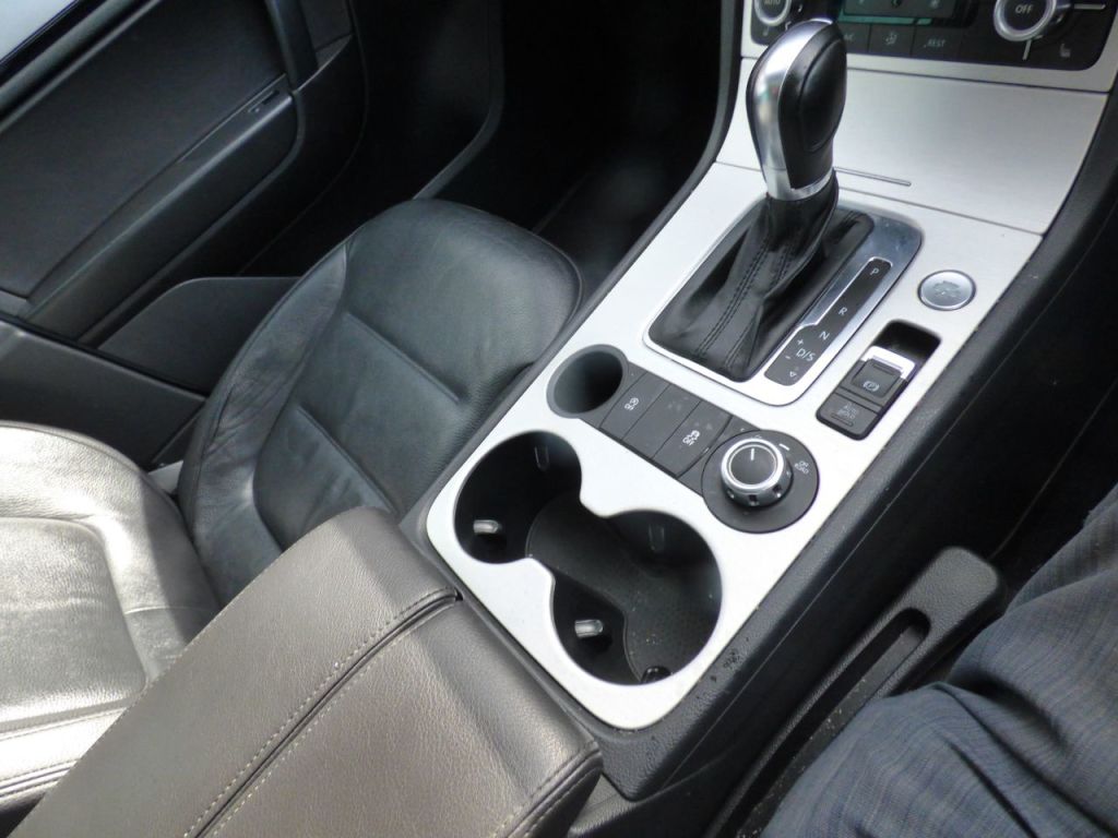 Used Volkswagen Touareg 2013 for sale - 77631489: Photo 35