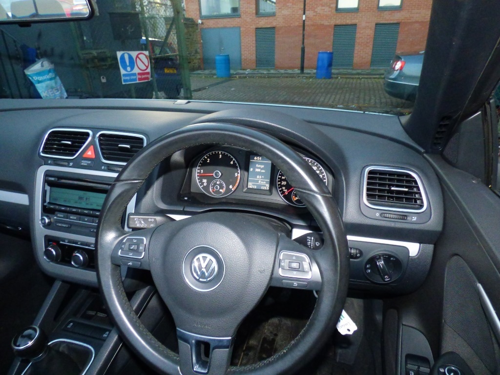 Used Volkswagen EOS 2011 for sale - 76739726: Photo 17
