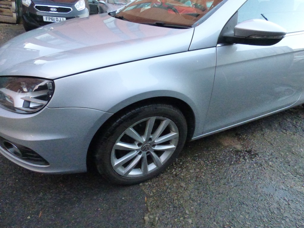 Used Volkswagen EOS 2011 for sale - 76739726: Photo 3