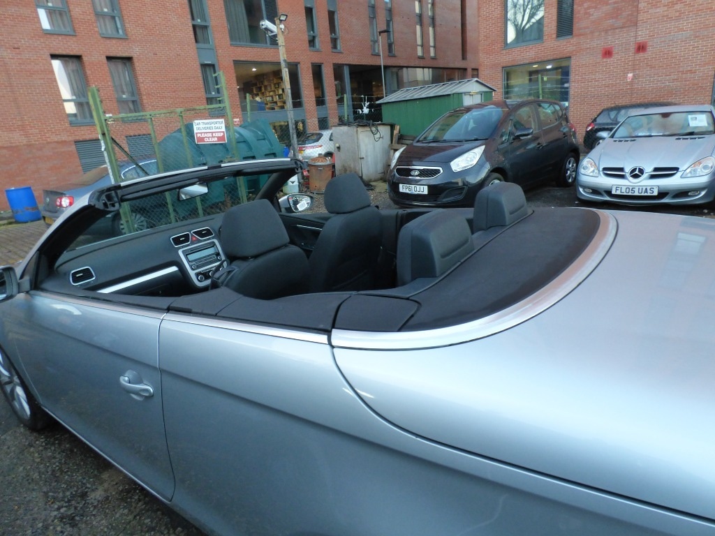 Used Volkswagen EOS 2011 for sale - 76739726: Photo 4