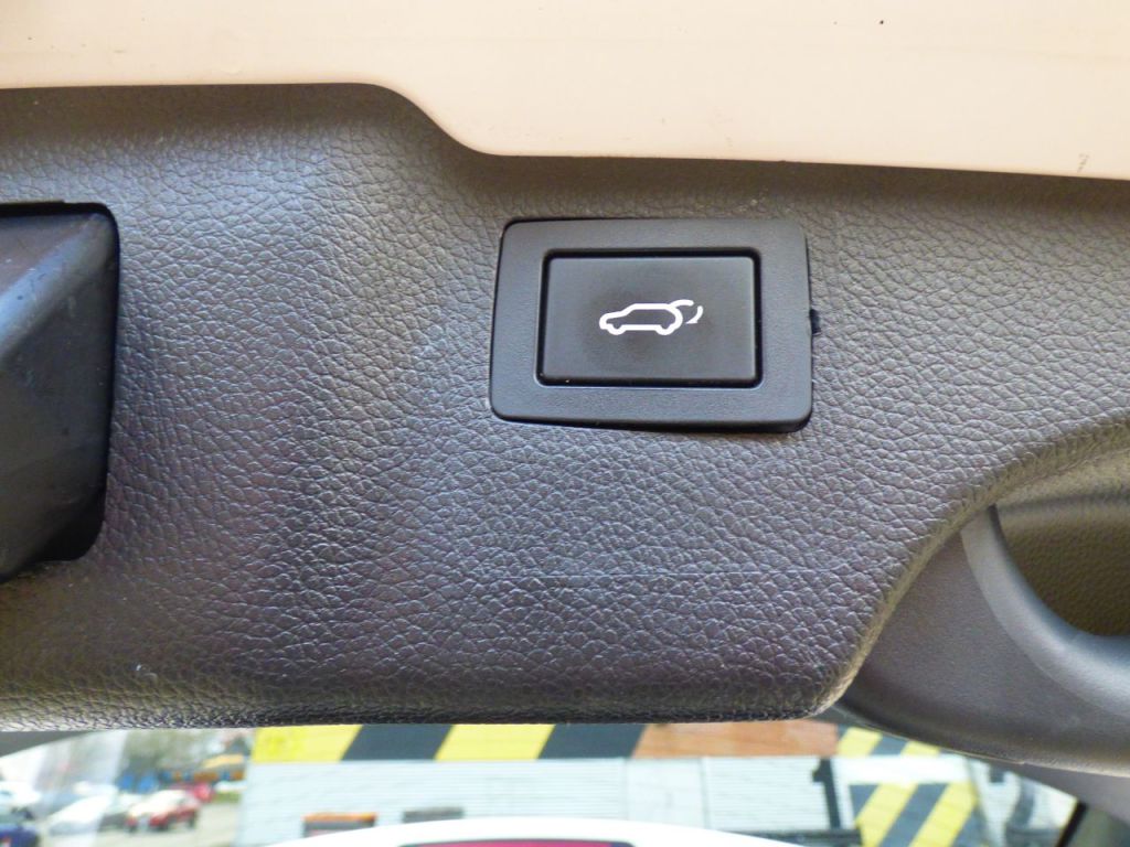 Used Hyundai Santa Fe 2016 for sale - 77165833: Photo 13