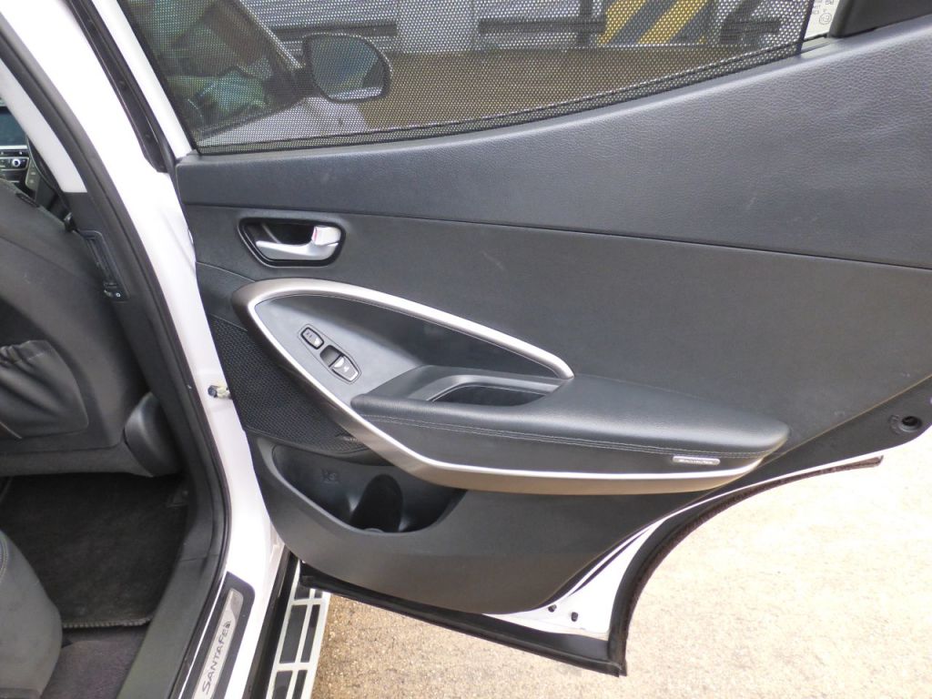 Used Hyundai Santa Fe 2016 for sale - 77165833: Photo 20