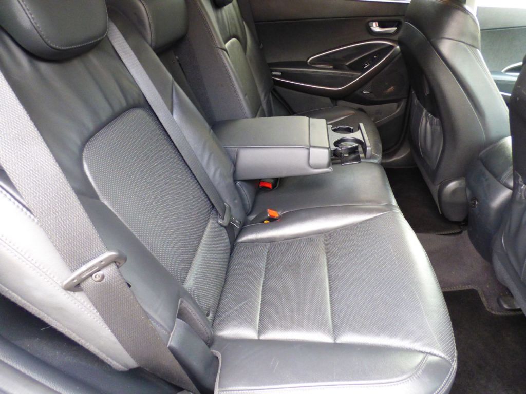 Used Hyundai Santa Fe 2016 for sale - 77165833: Photo 21