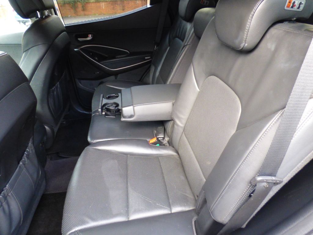 Used Hyundai Santa Fe 2016 for sale - 77165833: Photo 23