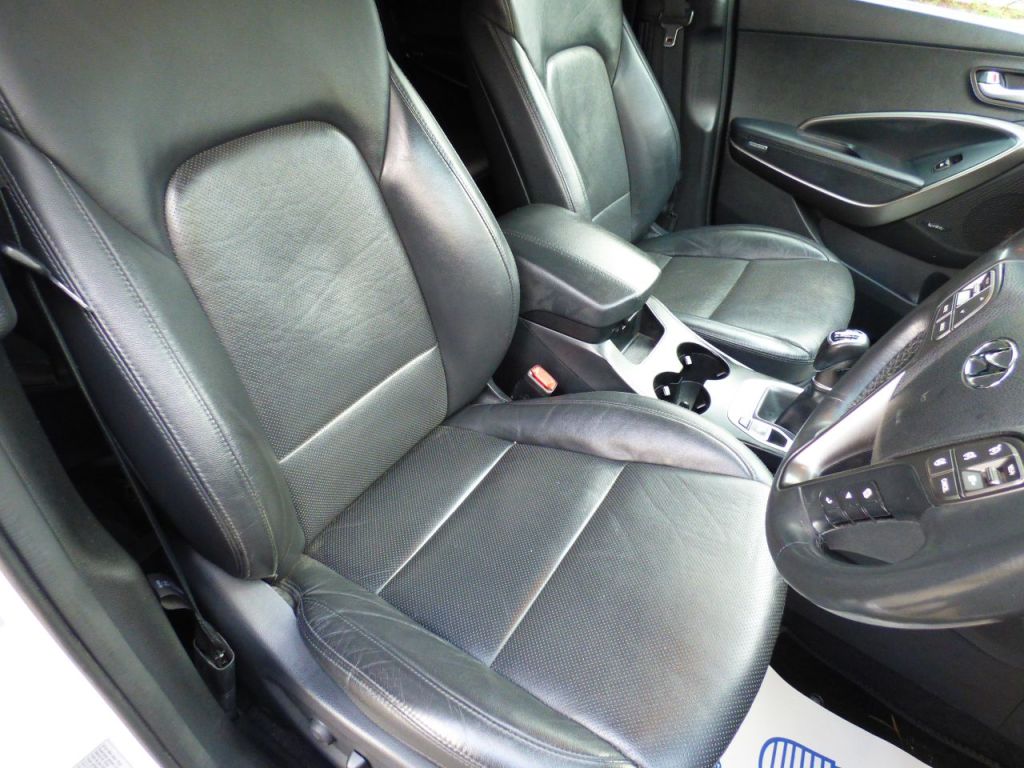 Used Hyundai Santa Fe 2016 for sale - 77165833: Photo 28