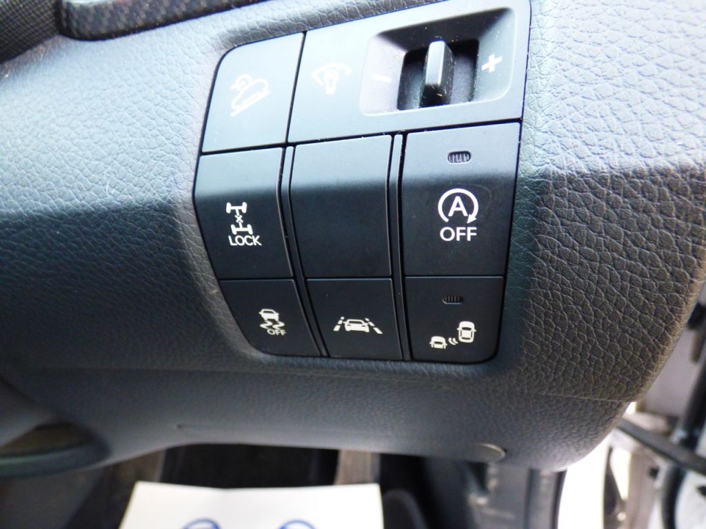 Used Hyundai Santa Fe 2016 for sale - 77165833: Photo 31