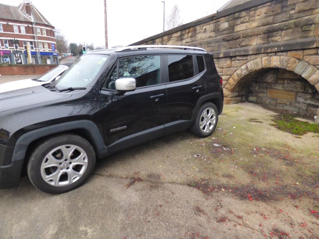 Used Jeep Renegade 2015 for sale - 77006578: Photo 4