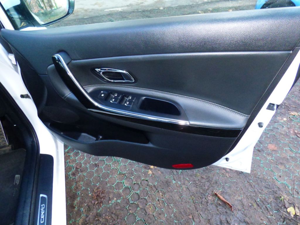 Used Kia Ceed 2016 for sale - 76641950: Photo 39