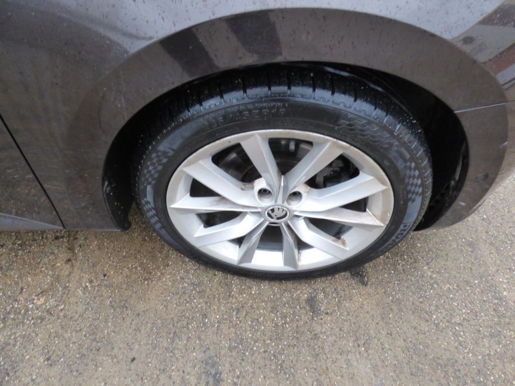 Used Skoda Superb 2016 for sale - 77275588: Photo 11