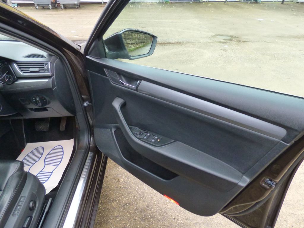 Used Skoda Superb 2016 for sale - 77275588: Photo 29