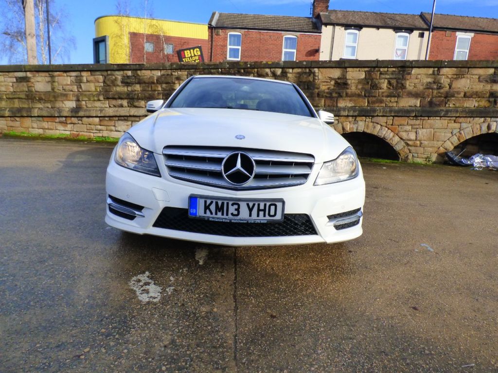 Used Mercedes-Benz C Class 2013 for sale - 77394089: Photo 1