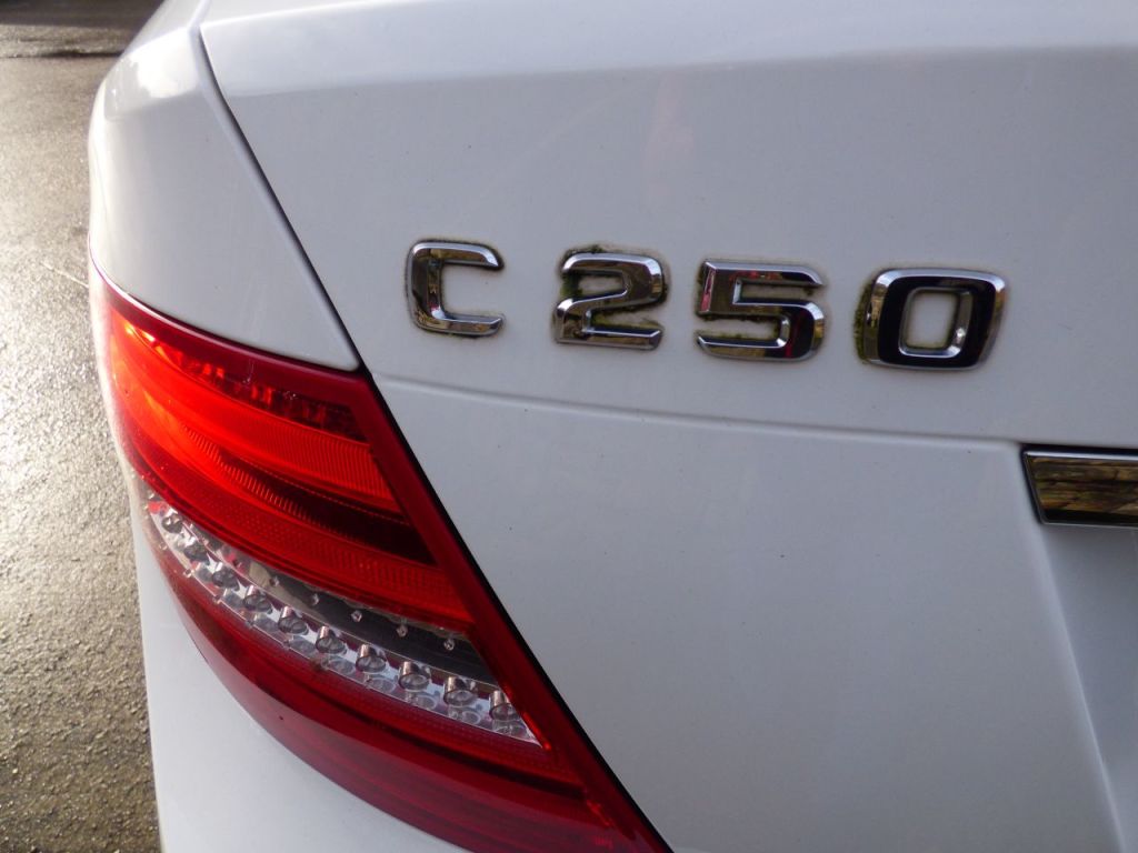 Used Mercedes-Benz C Class 2013 for sale - 77394089: Photo 10