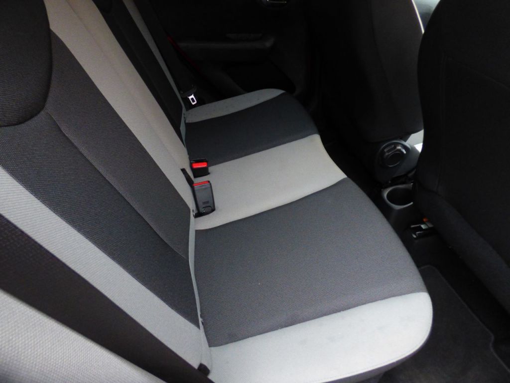 Used Toyota AYGO 2018 for sale - 77399612: Photo 18