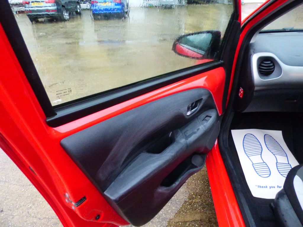 Used Toyota AYGO 2018 for sale - 77399612: Photo 20