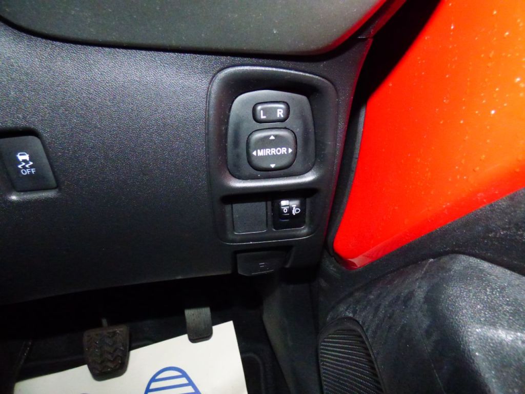 Used Toyota AYGO 2018 for sale - 77399612: Photo 25