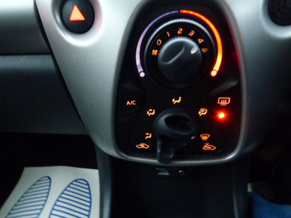 Used Toyota AYGO 2018 for sale - 77399612: Photo 38