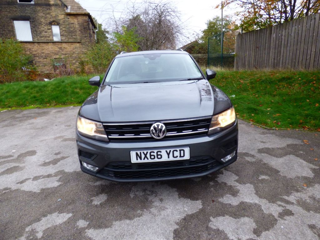 Used Volkswagen Tiguan 2016 for sale - 76526988: Photo 1