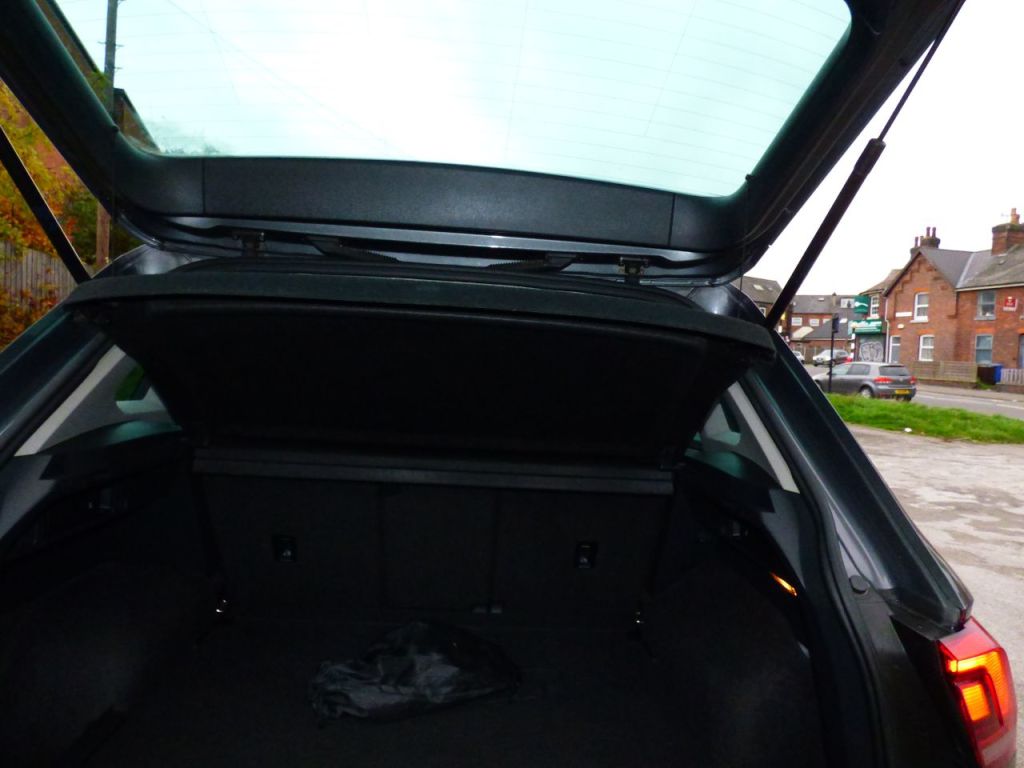 Used Volkswagen Tiguan 2016 for sale - 76526988: Photo 14