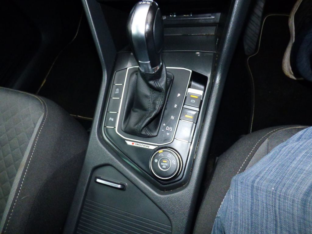 Used Volkswagen Tiguan 2016 for sale - 76526988: Photo 23